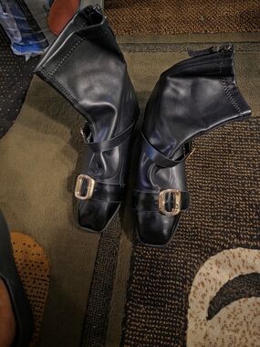 Source Unknown Black Ankle Booties with Gold Buckles